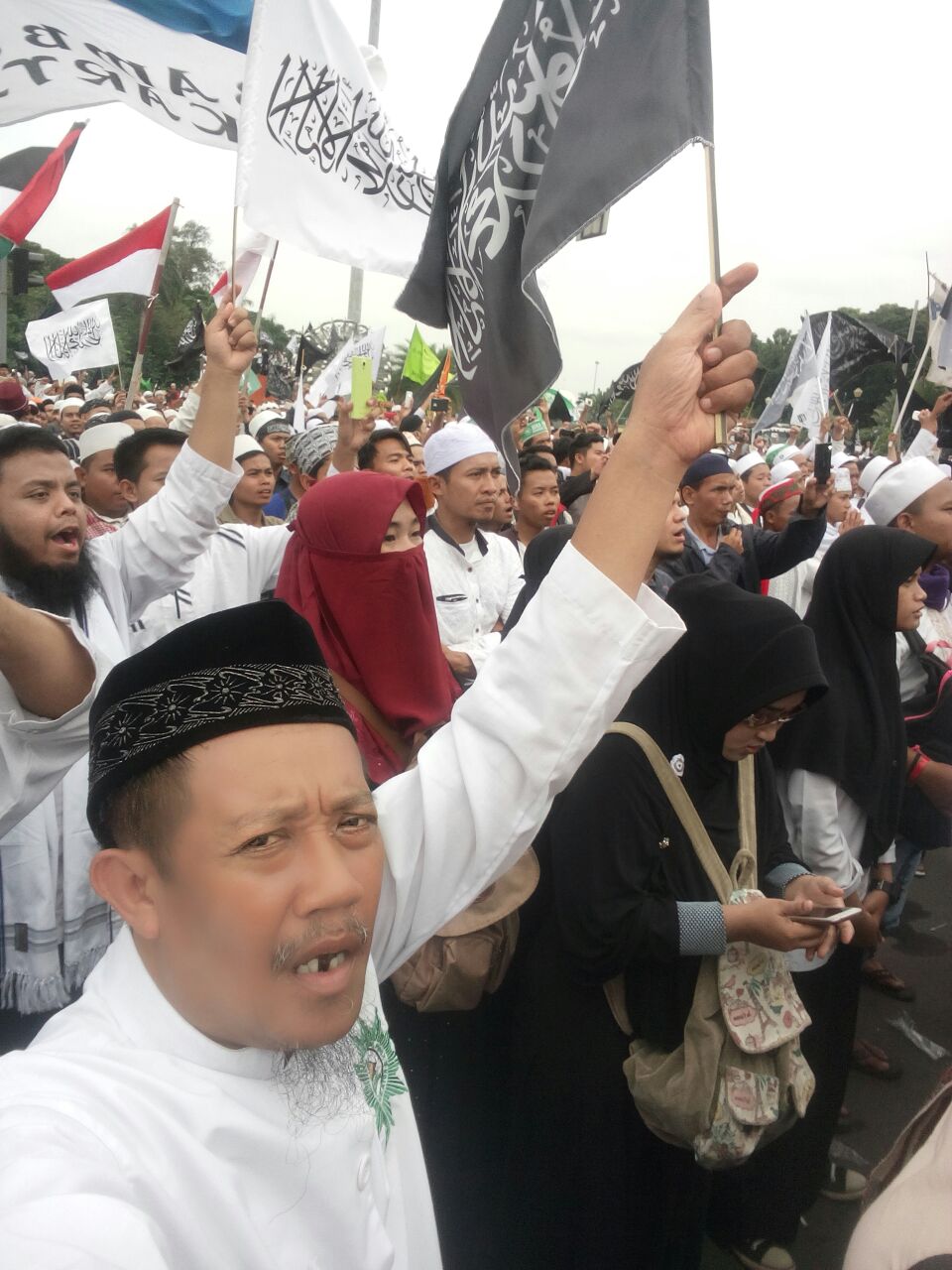 Terlindungi: Achmad Barir, Dosen, Mubaligh Dan Imam Masjid
