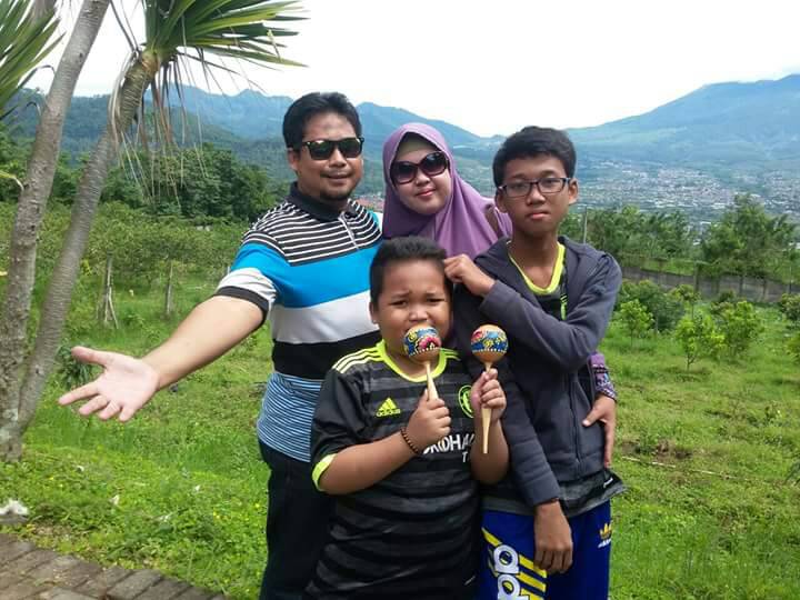 Sekeluarga Sekeluarga